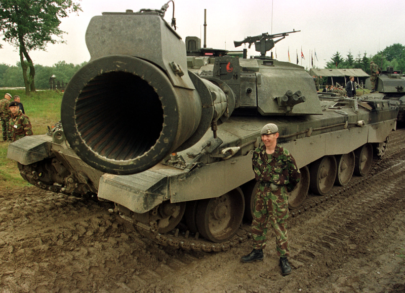 Unlike the M256 gun on the M1 Abrams tank, the Challenger II’s barrel is rifled for accuracy.